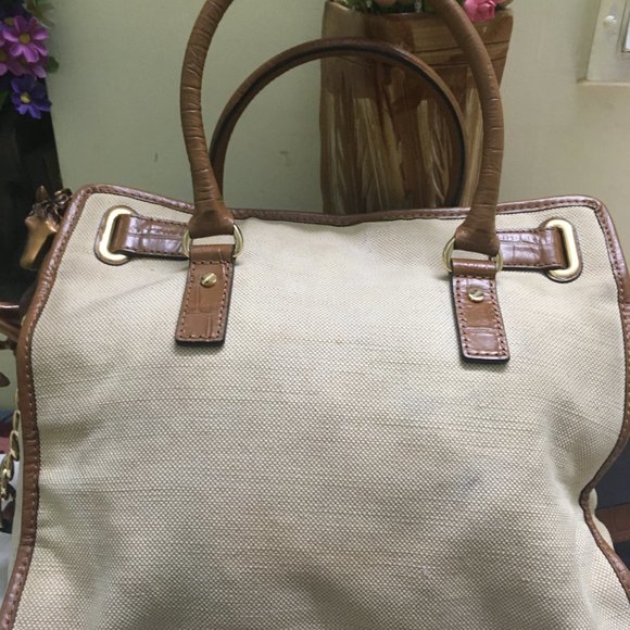 At best price: Authentic Michael Kors Hamilton NS Canvas/ Leather Tote - Picture 10 of 16
